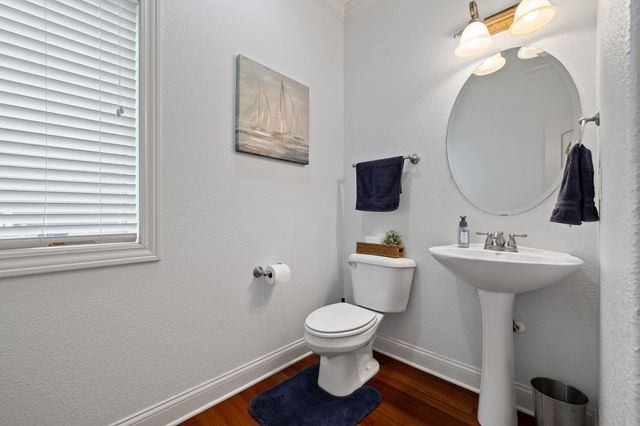 160 62nd Street, West Des Moines, IA 50266