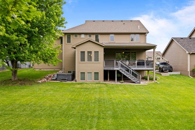 160 62nd Street, West Des Moines, IA 50266