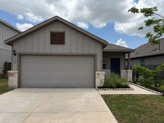 149 Lemonball DR, Buda, TX 78610