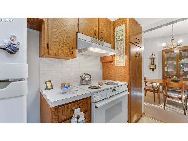 9200 Sw ELROSE Ct, Portland, OR 97224
