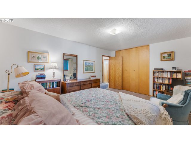 9200 Sw ELROSE Ct, Portland, OR 97224