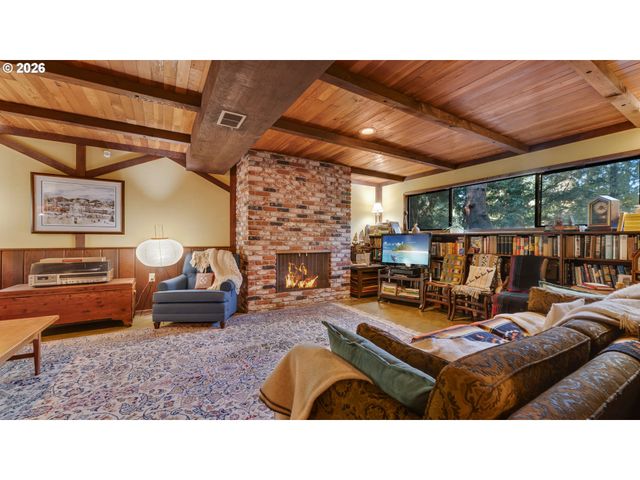 9200 Sw ELROSE Ct, Portland, OR 97224