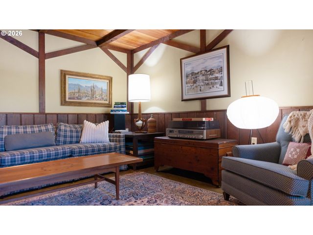 9200 Sw ELROSE Ct, Portland, OR 97224