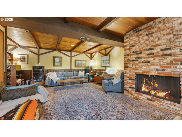 9200 Sw ELROSE Ct, Portland, OR 97224