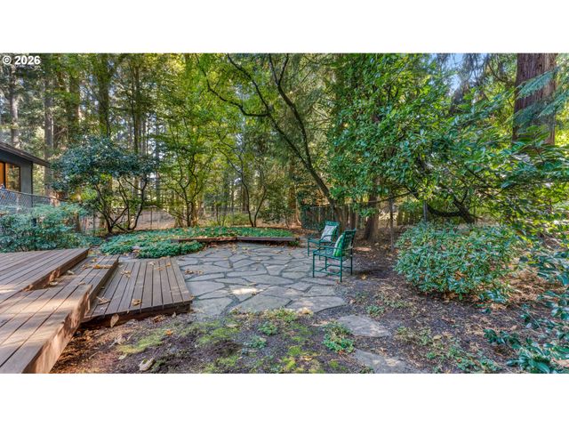 9200 Sw ELROSE Ct, Portland, OR 97224