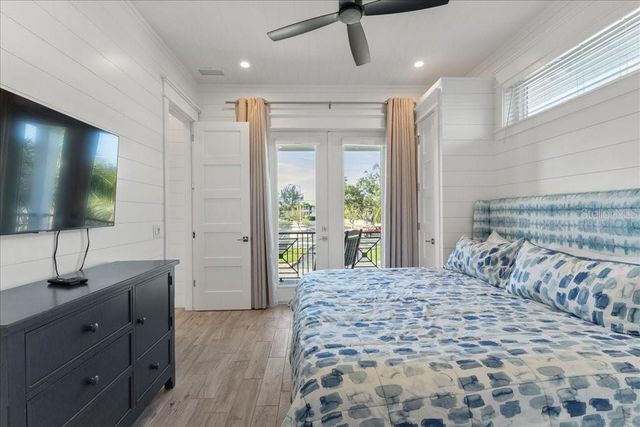 239 S HARBOR DRIVE, Holmes Beach, FL 34217