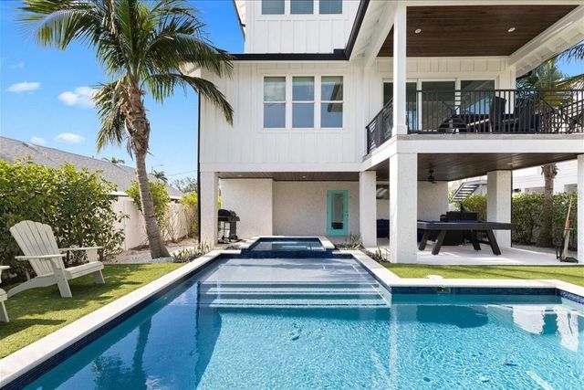 239 S HARBOR DRIVE, Holmes Beach, FL 34217