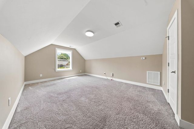 527 S Fredrick Way, Boiling Springs, SC 29316