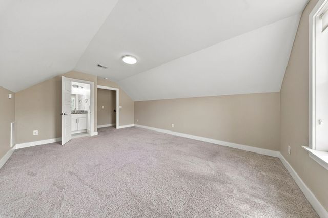 527 S Fredrick Way, Boiling Springs, SC 29316