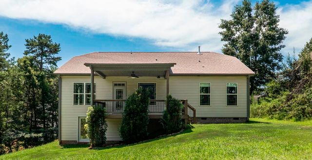 527 S Fredrick Way, Boiling Springs, SC 29316