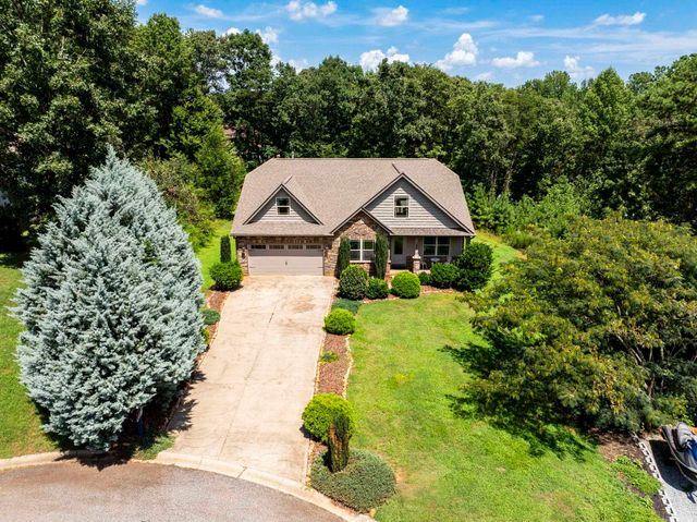 527 S Fredrick Way, Boiling Springs, SC 29316