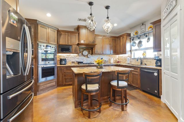 5337 Dusty Road, Athens, TX 75752