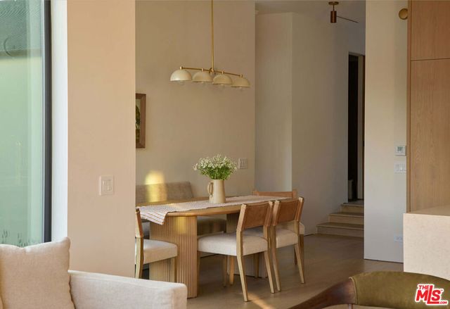 7841 Stewart Avenue, Los Angeles, CA 90045