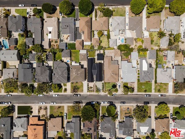 7841 Stewart Avenue, Los Angeles, CA 90045