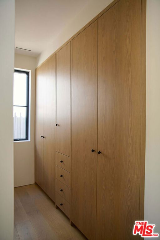 Image 31 of property listing at 7841 Stewart Avenue, Los Angeles, CA 90045