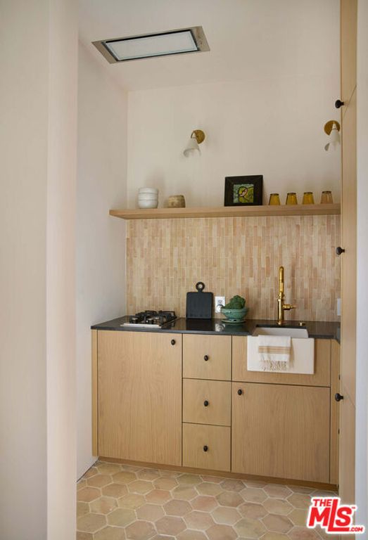 Image 45 of property listing at 7841 Stewart Avenue, Los Angeles, CA 90045