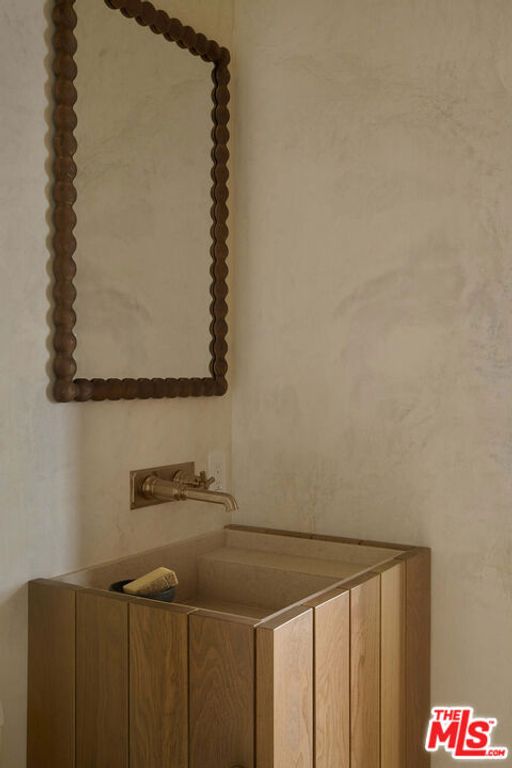 Image 48 of property listing at 7841 Stewart Avenue, Los Angeles, CA 90045