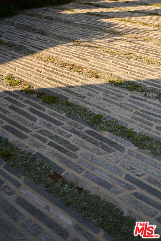 Image 67 of property listing at 7841 Stewart Avenue, Los Angeles, CA 90045