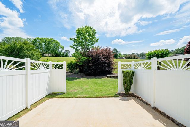 335 Grand Teton Circle, Fayetteville, GA 30215