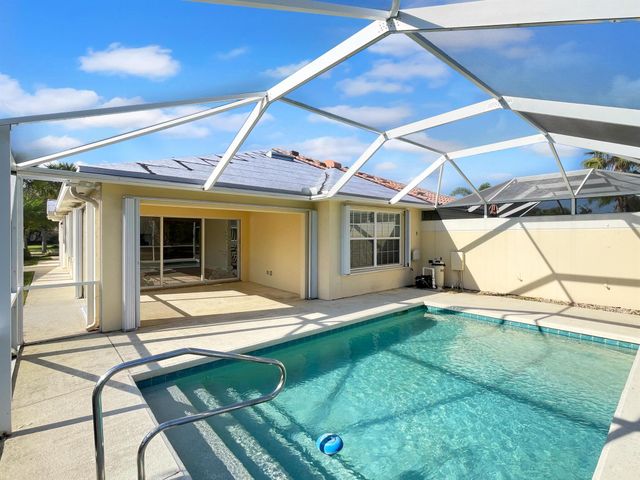 8457 SE Retreat Drive, Hobe Sound, FL 33455