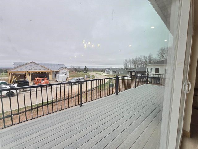 1655 GRACE GARDEN WAY, De Pere, WI 54115