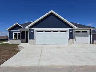 1655 GRACE GARDEN WAY, De Pere, WI 54115
