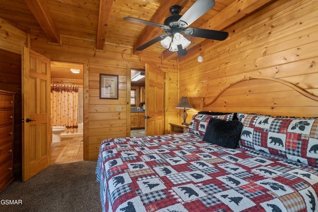 543 Blackberry Ridge Way, Pigeon Forge, TN 37863