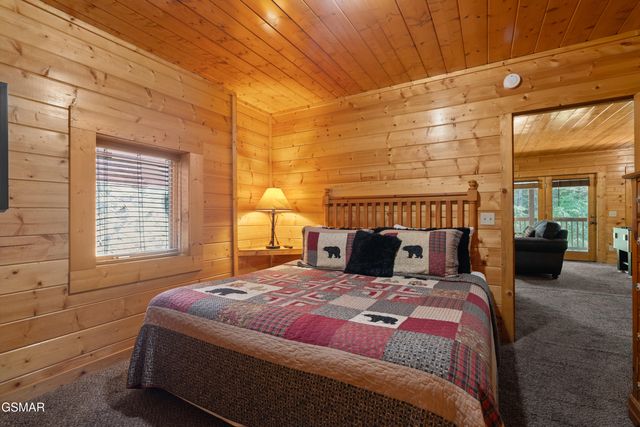 543 Blackberry Ridge Way, Pigeon Forge, TN 37863