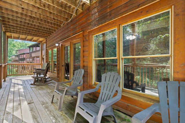 543 Blackberry Ridge Way, Pigeon Forge, TN 37863