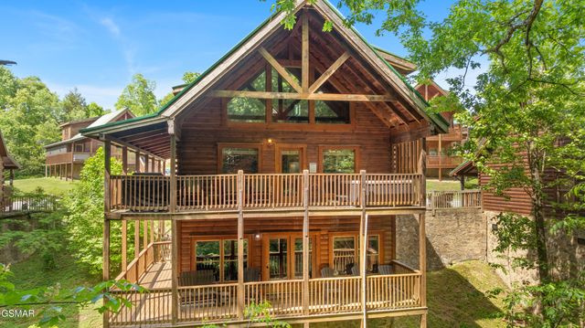 543 Blackberry Ridge Way, Pigeon Forge, TN 37863