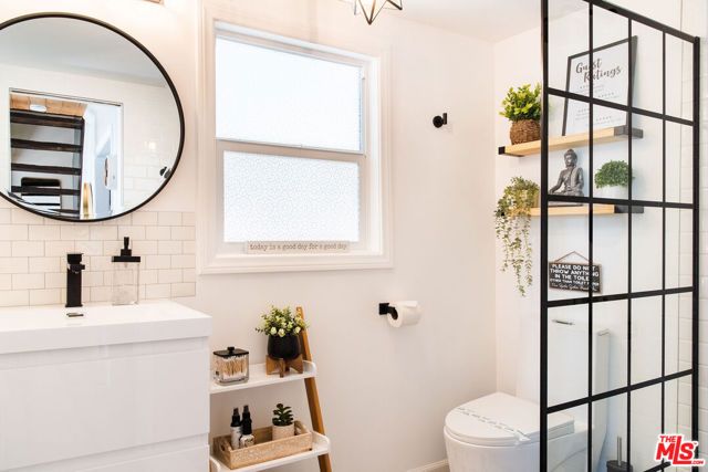 31561 Panorama Drive, Running Springs, CA 92382