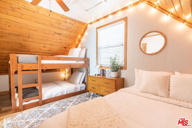 31561 Panorama Drive, Running Springs, CA 92382