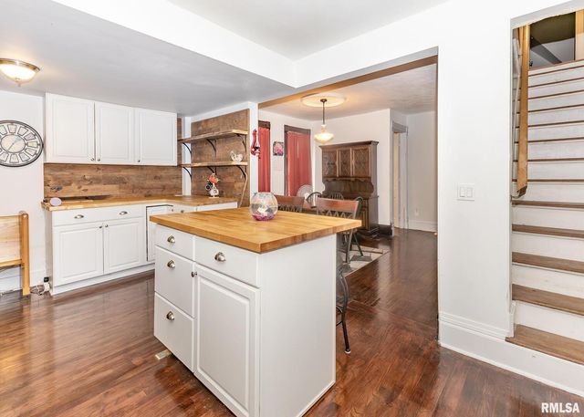 326 N VAIL Street, Geneseo, IL 61254