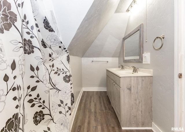 326 N VAIL Street, Geneseo, IL 61254