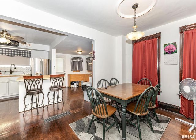 326 N VAIL Street, Geneseo, IL 61254