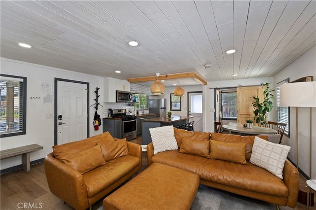 40042 Trail Of The Whispering Pines, Big Bear Lake, CA 92315