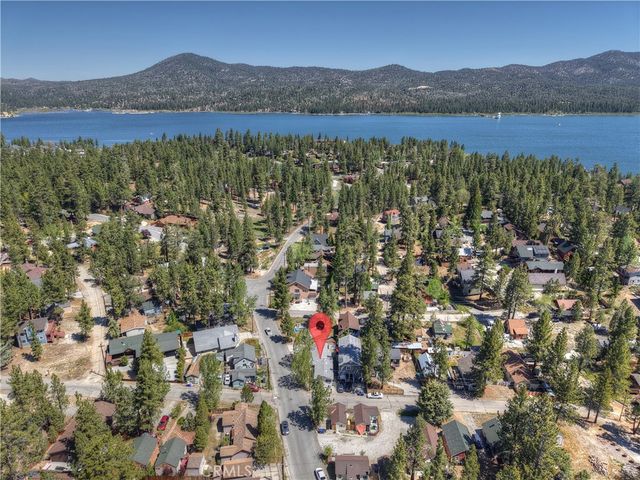 40042 Trail Of The Whispering Pines, Big Bear Lake, CA 92315