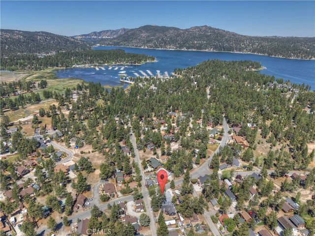 40042 Trail Of The Whispering Pines, Big Bear Lake, CA 92315