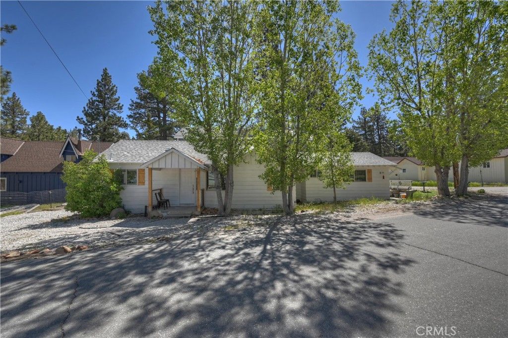 40042 Trail Of The Whispering Pines, Big Bear Lake, CA 92315