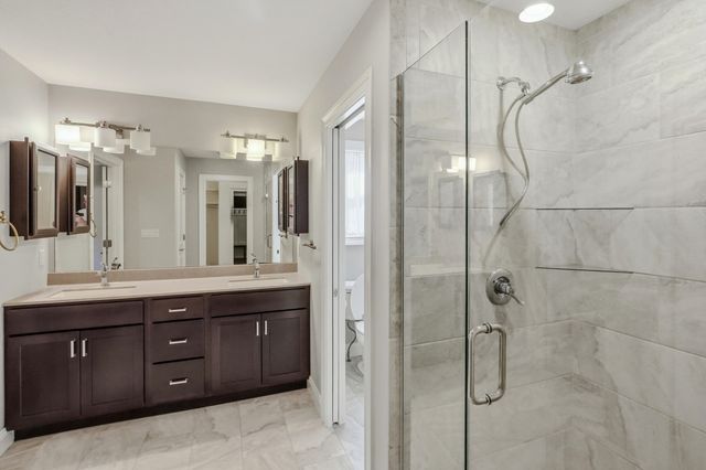5813 SCREAMING EAGLE LN, Columbia, MO 65201