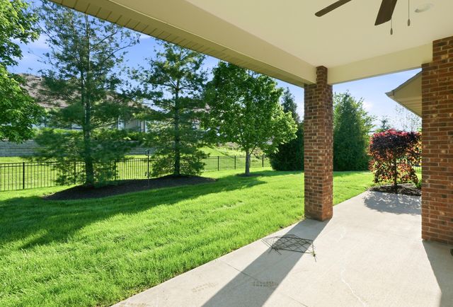 5813 SCREAMING EAGLE LN, Columbia, MO 65201