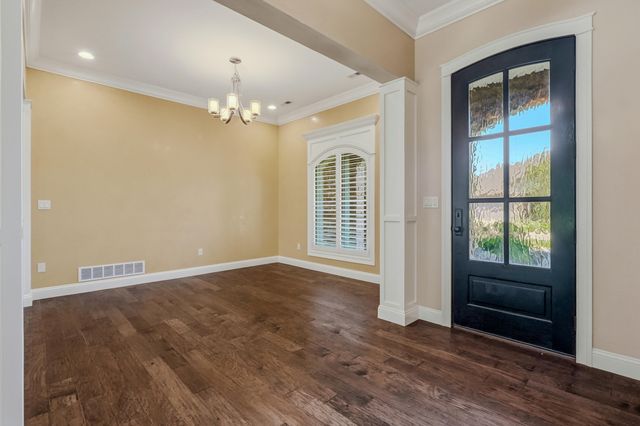 5813 SCREAMING EAGLE LN, Columbia, MO 65201