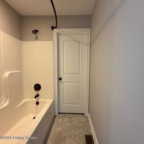 162 Peabody Loop, Coxs Creek, KY 40013