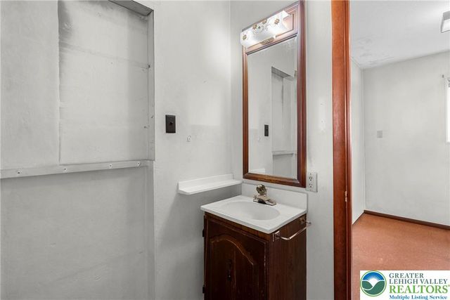 2500 Northwood Avenue, Easton, PA 18045