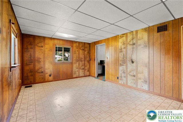 2500 Northwood Avenue, Easton, PA 18045
