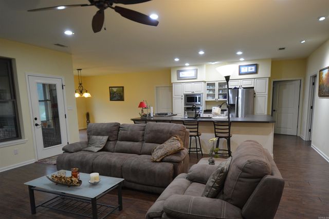 101 SABRINA Drive, Bismarck, AR 71929
