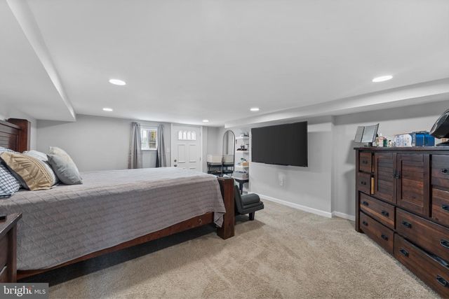 2307 HARFORD HILLS RD, Parkville, MD 21234