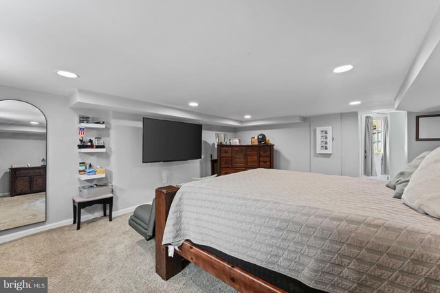 2307 HARFORD HILLS RD, Parkville, MD 21234