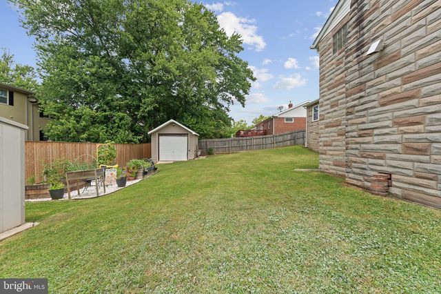 2307 HARFORD HILLS RD, Parkville, MD 21234