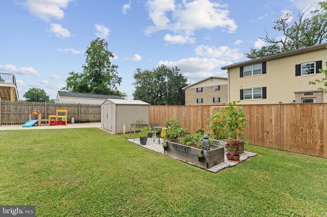 2307 HARFORD HILLS RD, Parkville, MD 21234